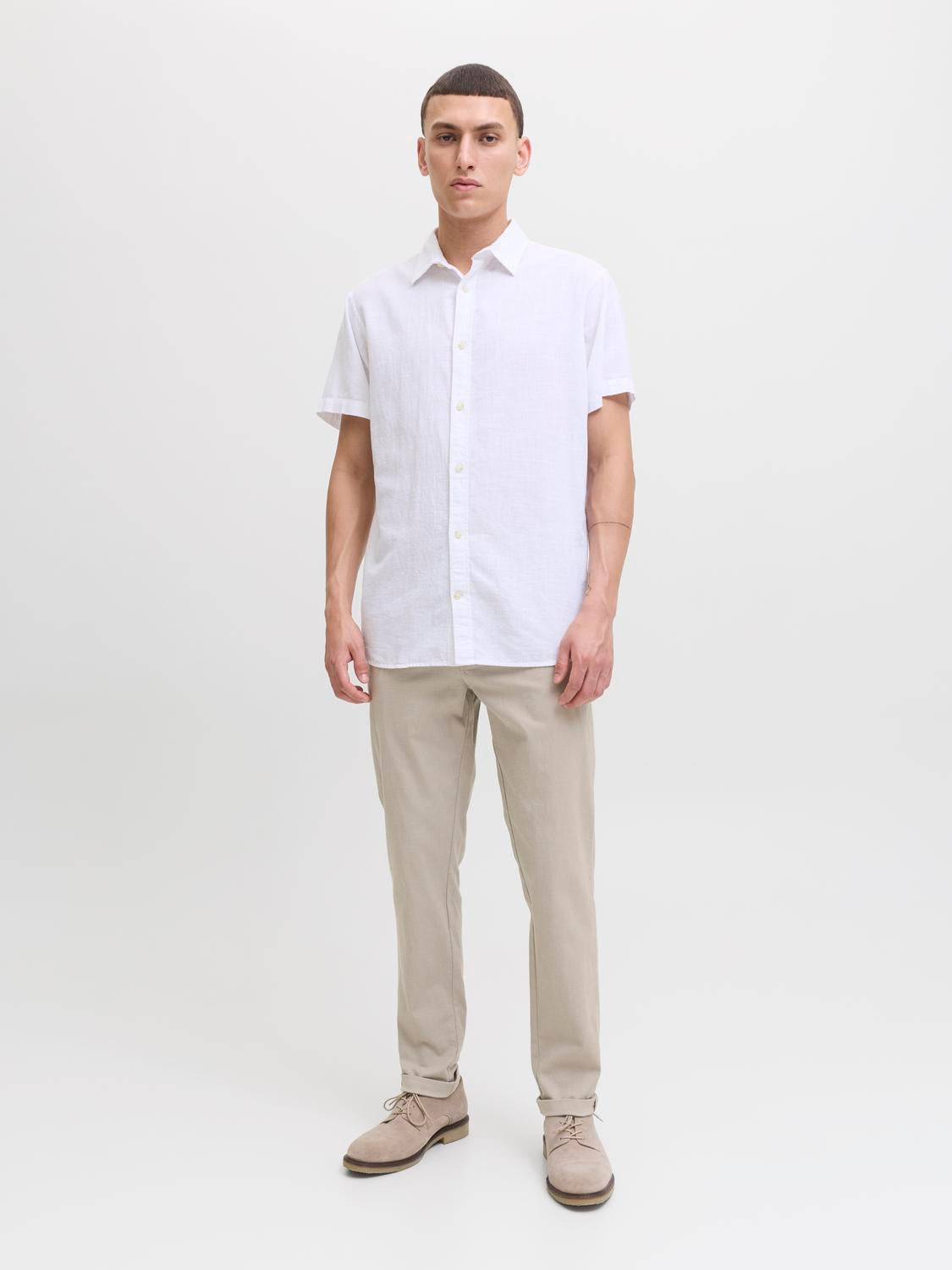 model_shot-front_full